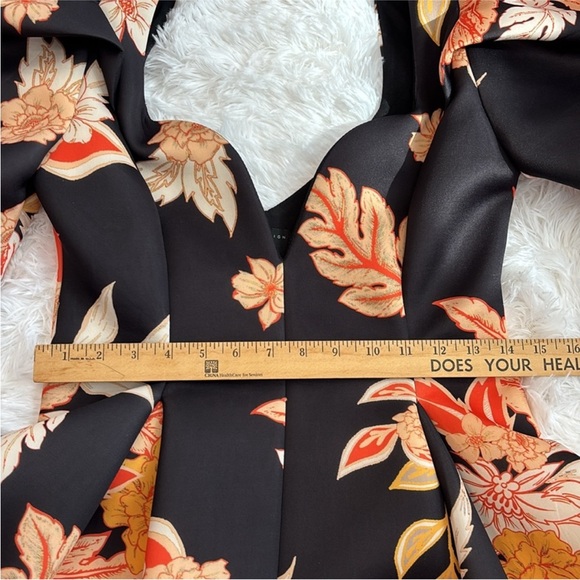 ASOS DESIGN - Black Mini Dress with Orange/Cream Flowers Size 8 - Picture 10 of 11